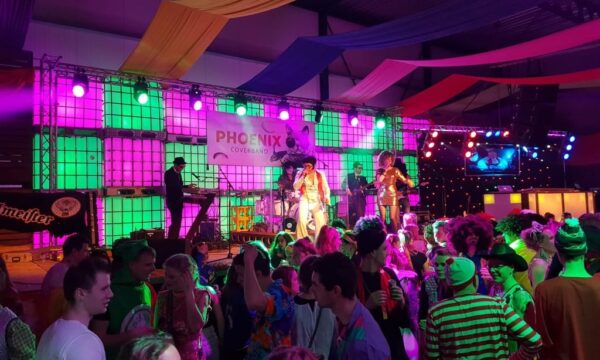 Phoenixcoverband.nl carnaval Phoenixcoverband.nl carnaval